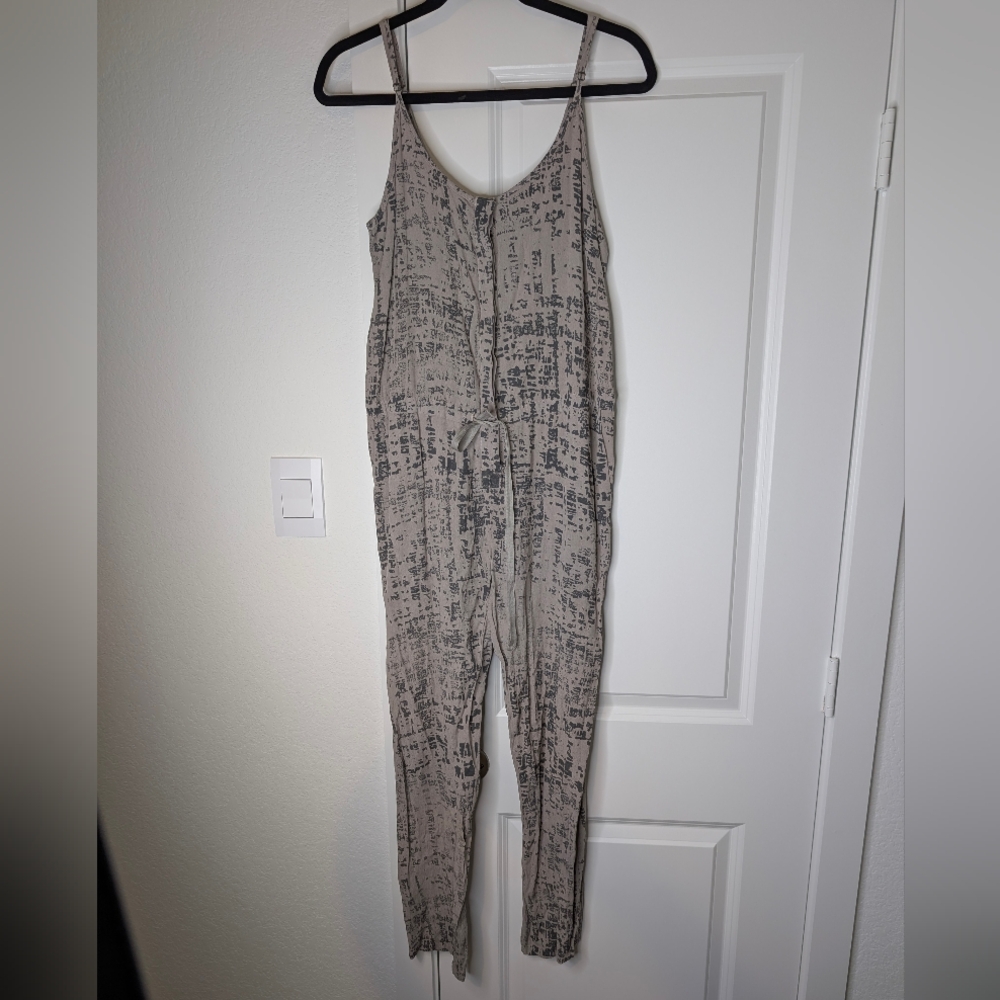 💘 Enza Costa Strappy Jumpsuit - Picture 4 of 8